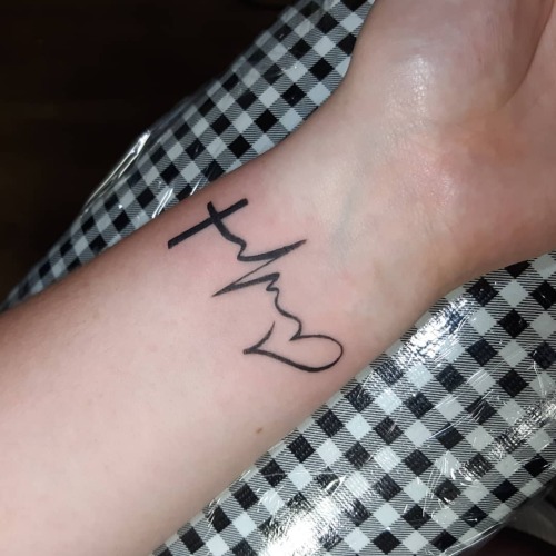 #faith #hope #love #ekg #pulse #simple #wrist #tattoo by #femaletattooartist #femaletattooer #angelm