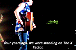 magnusalec:  Niall introducing Don’t Forget Where You Belong  