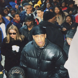  Jay-Z handing out toys to local children for Christmas in the Marcy Projects in Brooklyn. 