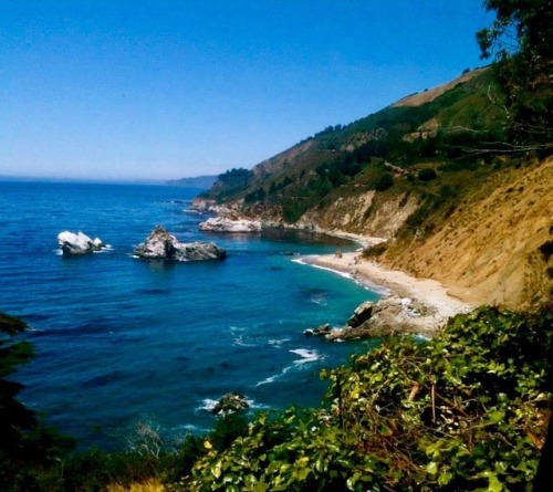 emphatic-nomadic:One of my favorite places on the California coast: Big Sur (back in 2013)