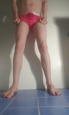 Mrwetmess: Trying To Hold My Piss While @Desperatekitten98 Has A Shower! Daddy Couldn’t