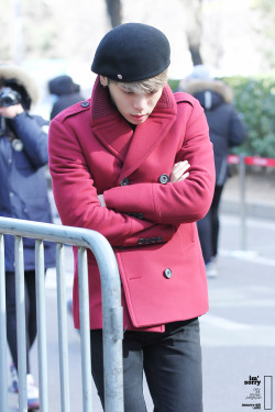 fyjjong: en route to music bank - 150130i’m