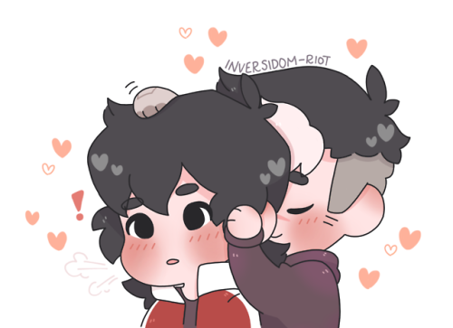 pastelvoodoo:I love the idea of them playing/kissing each other’s hair to relax and calm down 