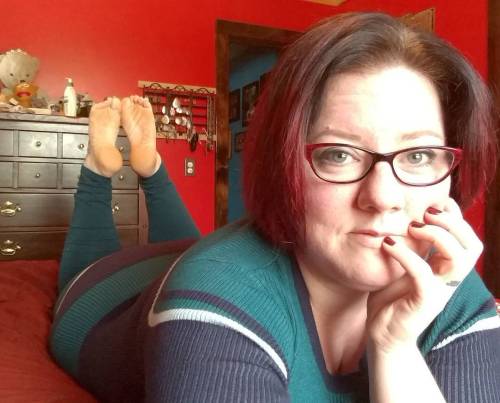 pixiefeetish: So tired today *kneels* I wish I could lick those soles for You…