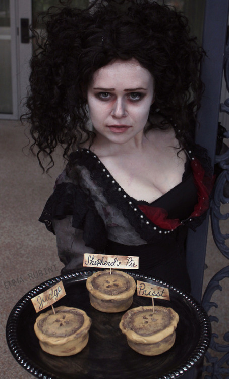 “Did you come here for a pie, sir?”My Mrs. Lovett cosplay from Sweeney Todd! I actually made this la