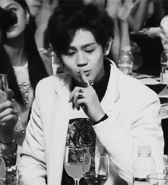 bestinys-deactivated20211129: Eye contact    