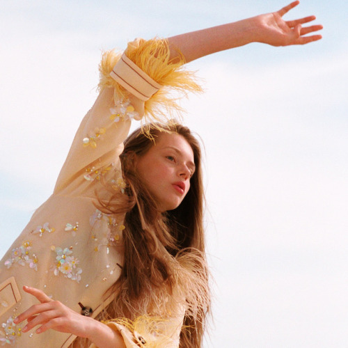 edits91: ✧ lauren de graaf icons ✧like or give credits on twitter @louiesamour if you save/use. ♡
