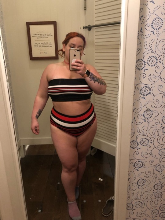 beanybabie:Tried on some bikinis yesterday 🥰