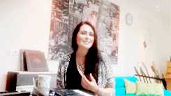 dieealive:  so cute speaking spanish ♥ 