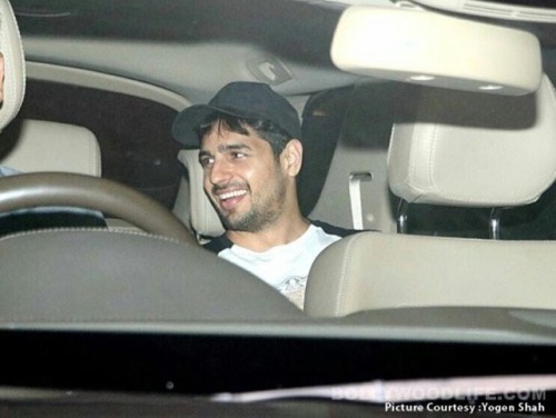 Sidharth Malhotra visit little Roohi and Yash Johar