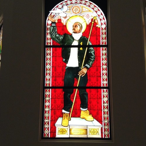 kweenzdestroy: #portion of #stained #glass #installation @brooklynmuseum #rotunda by @kehindewiley