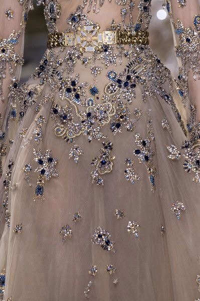 miss-mandy-m:  Anatomy of a couture look: Yue Han for Elie Saab Spring 2017 Haute