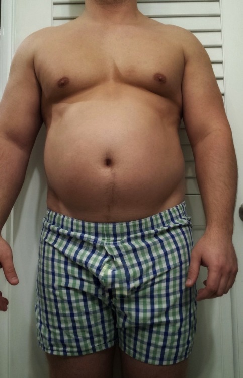 mrmusclechubbs: Left: 216 lbs, December ‘14. Right: 179 lbs, Sept. ‘17.