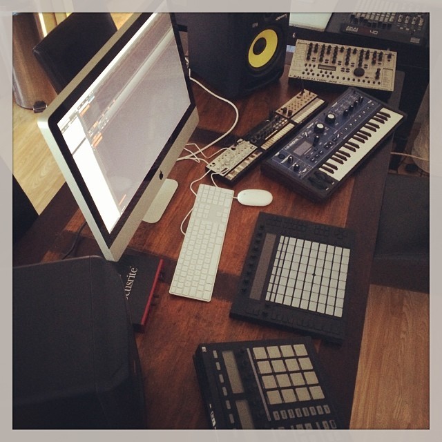 djvorn:  Just starting to wire all my gear in so I can crack on and make some new