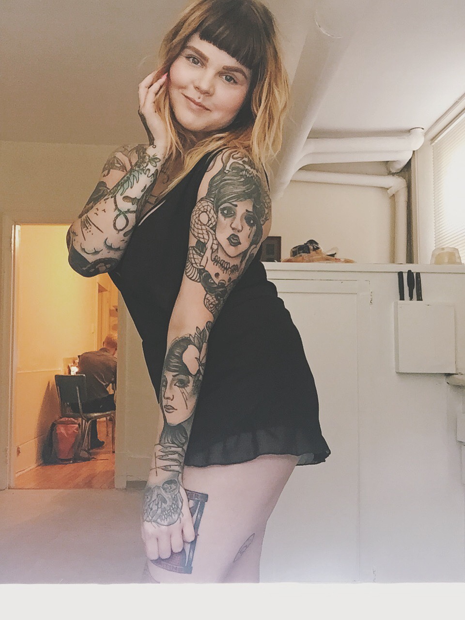 discoverelle:  selfie selfie selfieeeee