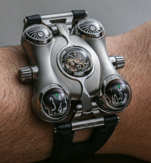 popmech:The $250,000 Watch Every Space Pirate NeedsThe MB&F HM6 is based on the famous anime car