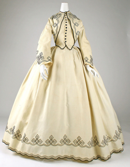 Promenade dress (American), 1862-64