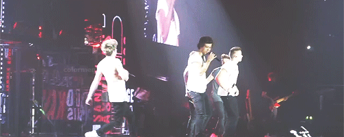 colormenarry-deactivated2015082:   x  