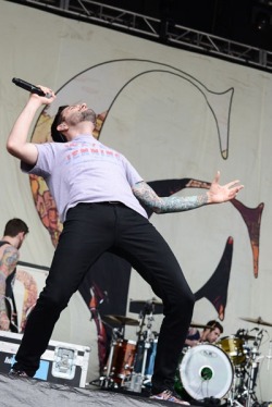 unfamiliar-reflections:  Jeremy / A Day To Remember  Brisbane Soundwave 2014 