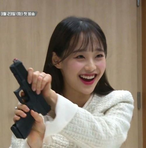 I- Ahhh Idk If You Will See This But I Hope You Do Cause I Just Wanted To Say I LOVE YOUR WRITING AND