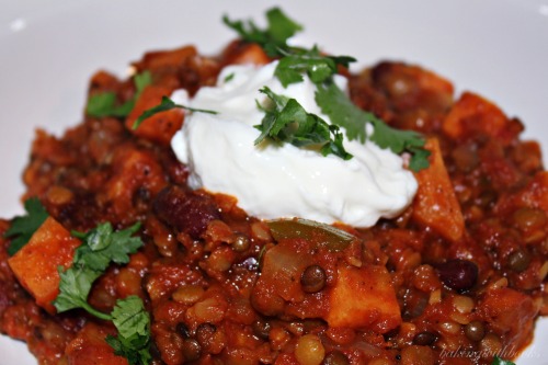 Vegan Chili I am so happy to finally share this recipe! Ingredients 1 medium yellow o