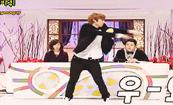 ranzart:  45/100 Hyunseung gifs