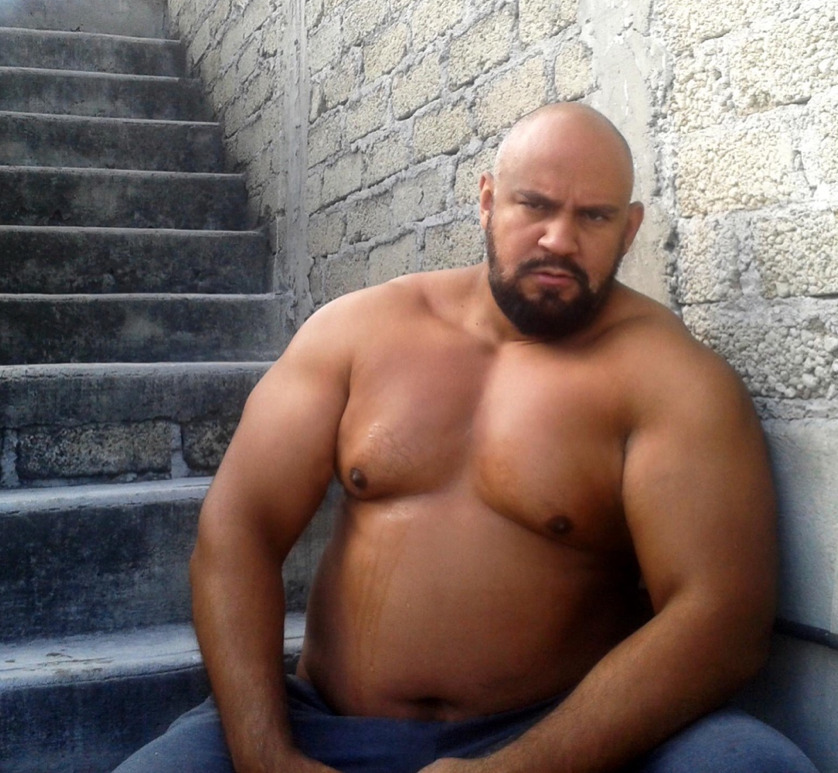 keahimakua:  the big brown man scowl. I am good at this one too…
