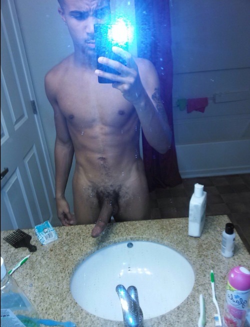 lookwhoigot:  Thanks to my friend @baits-exposed 😘😘
