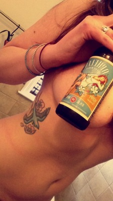 purrdymouth:  Shower beers FTW