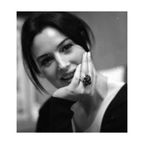 MONICA BELLUCCI