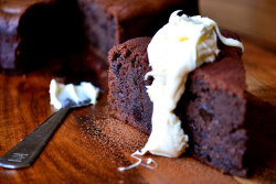 foodffs:  Chocolate Prune CakeReally nice