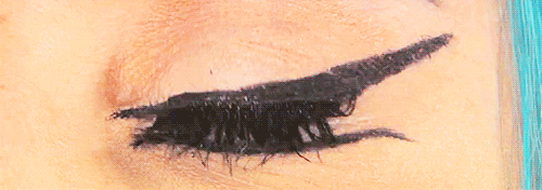 falangehooker:  Her eye.