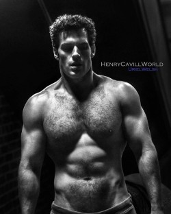henrycavilltrfan: RepostBy @urielwelsh: “Henry Cavill’s self portrait from his Instagram account. Black and White, Low Key edit. Submission for Henry Cavill World.  http://phebe0293.wixsite.com/henrycavillfanarts  #HenryCavill #BlackandWhite #HDR