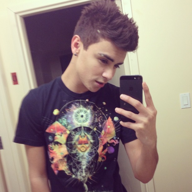 richyxc93:  Couldn’t resist, dyed hair light brown again. 