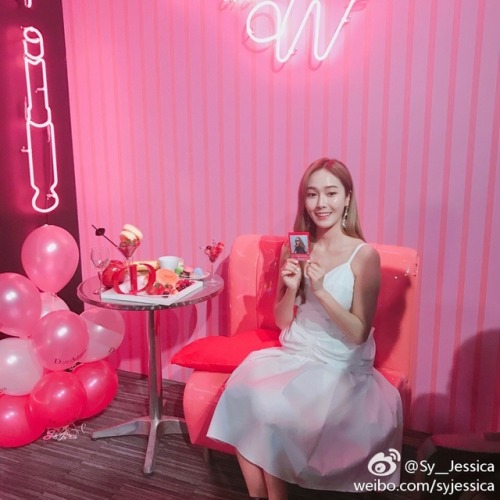 jessicanews:Jessica Weibo update 18.02.2017“今天” 