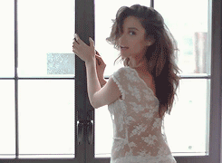 mockingjayalive:My definition of sexy is a person who is confident with themselves.