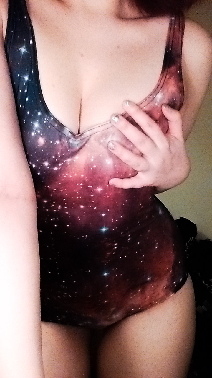calisaharakiri:  “I’m floating in a most peculiar way and the stars look very