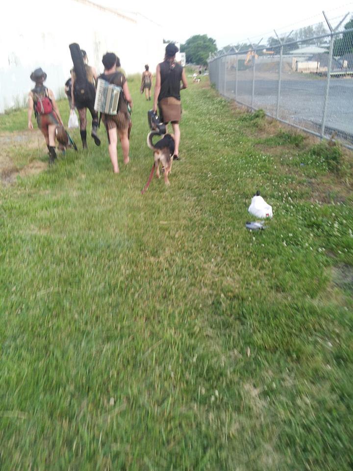 morgangreentea:  hanging out in lancaster, pa with the rail yard ghosts before folk