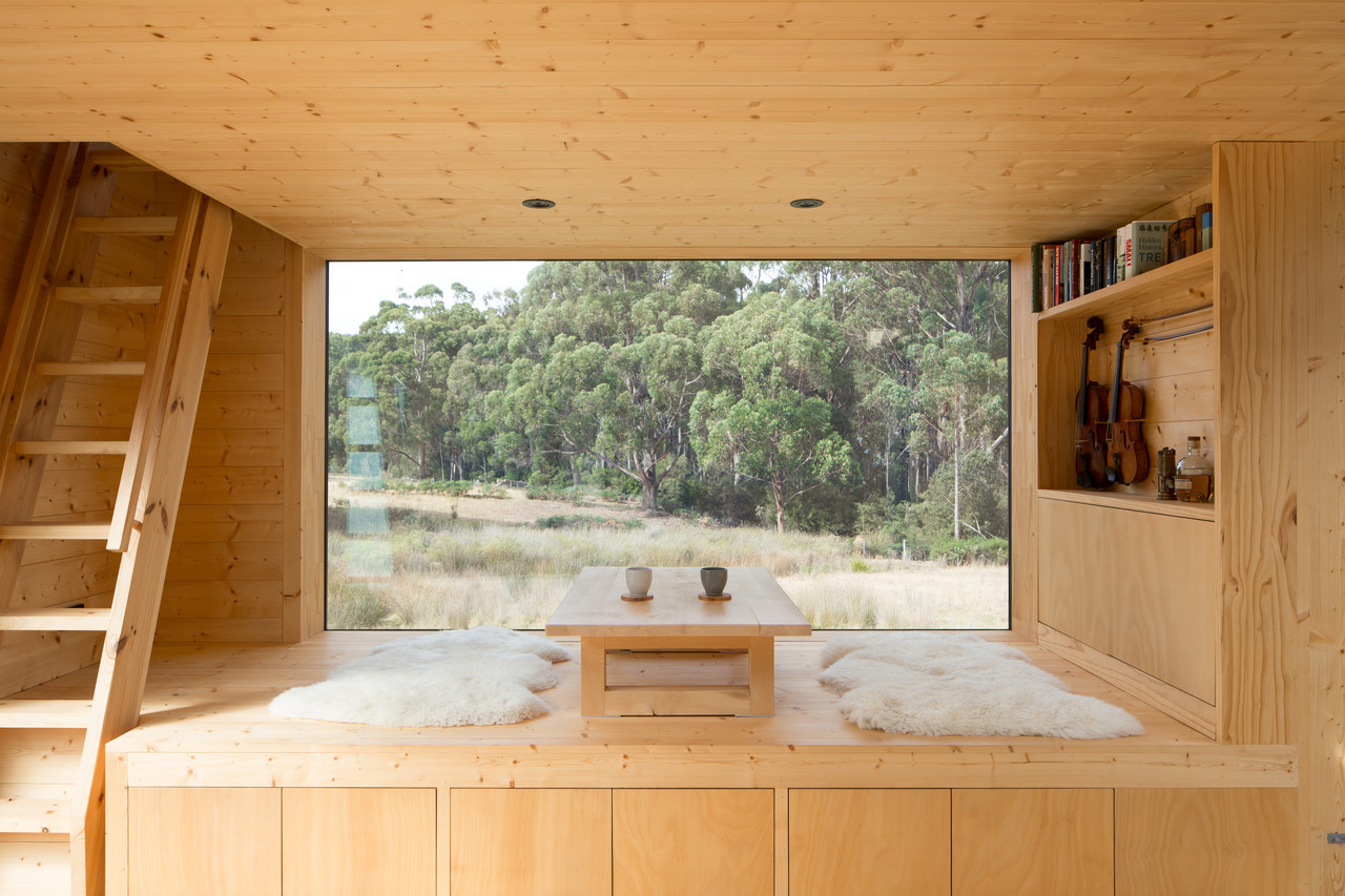 cabinporn:  Bruny 149 built by @maguiredevineThe design of the Bruny Island cabin