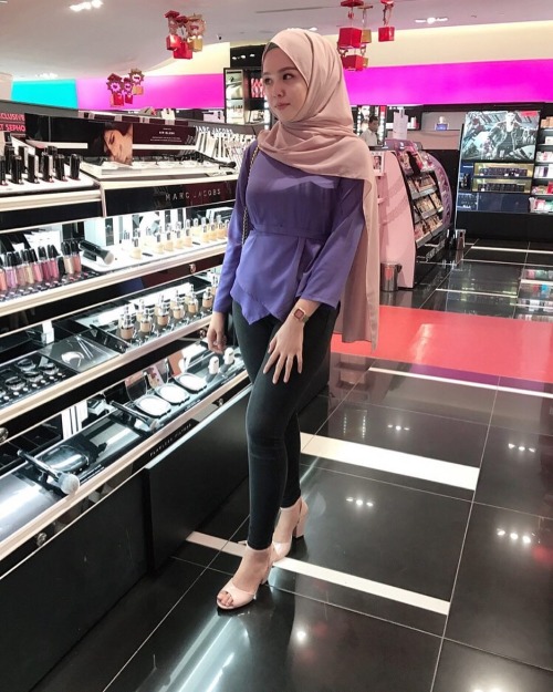 cutehijabistar:Tits + Facial. Perfect combination &lt;3