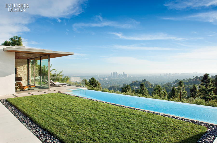 interiordesignmagazine:  At this Los Angeles home by Studio William Hefner, the pale