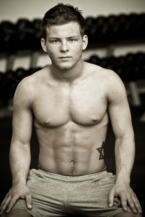 jl7197:  Jonathan Lipnicki  adult photos