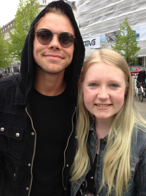 :May 12, 2015: Ashton with fans out and about in Copenhagen, Denmark // x | x | x