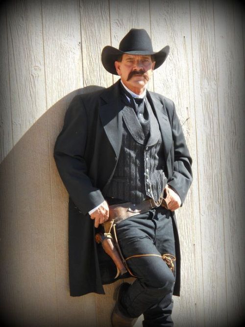 GUNSLINGERS, GUNFIGHTERS, AND OTHER BAD BOYS on Tumblr