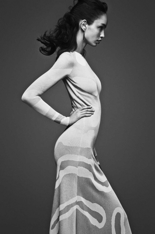 amy-ambrosio:  Luma Grothe by Ben Morris for Elle Russia, Aug 2015.