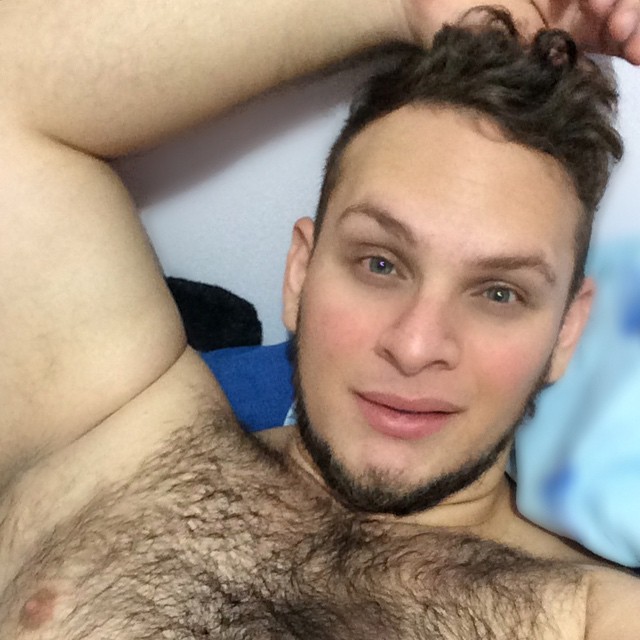 f3r4revalo:  Nite Nite #beard #beardsome #BearStyle #biggercity #bearweek365 #BearsCubsAndBeards
