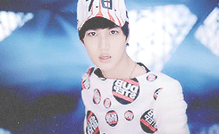shiroyukis:     6 GIFS of Kai in HISTORY - for tfnys    