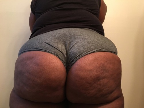 luvizeverything: All Ass