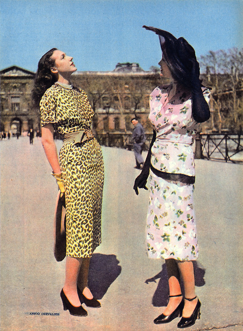 beatonandbeyond:Dior meets Balmain (Elle, June 3, 1947)