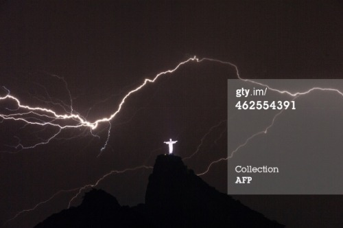 gettyimagesnews:  The Wild Weather of 2014 | 20 extreme weather shots of the year